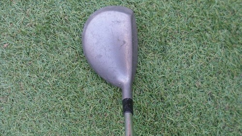 Adams tight lies left - left, hand